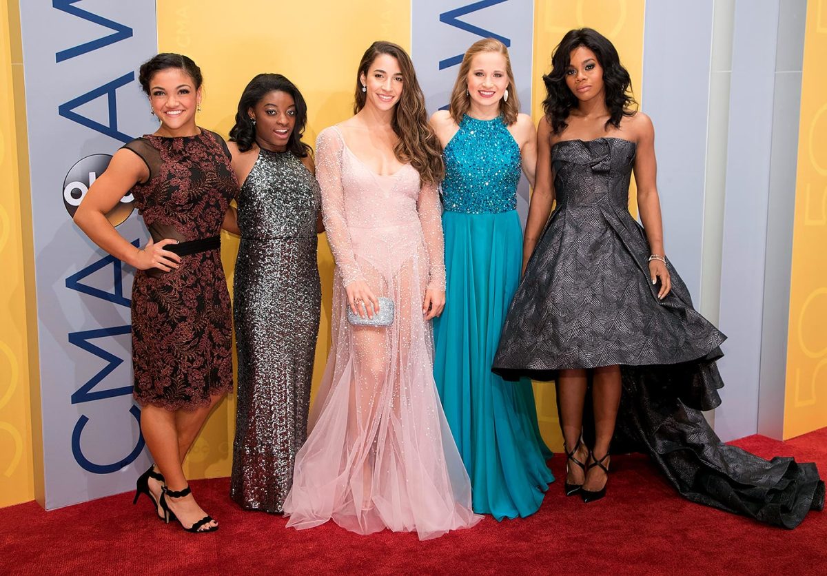 2016-1102-Laurie-Hernandez-Simone-Biles-Aly-Raisman-Madison-Kocian-Gabby-Douglas.jpg
